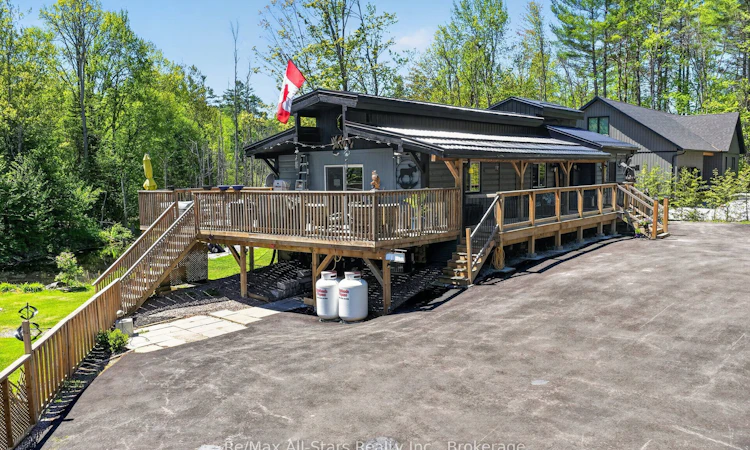 28 Pine Ridge Road