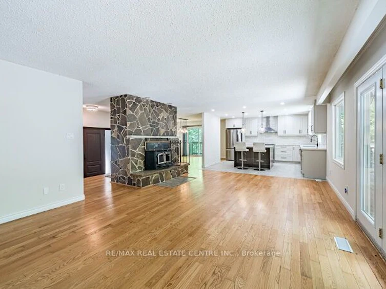 563 6th Concession Road W, Hamilton, ON, L8B 1N2 - 7