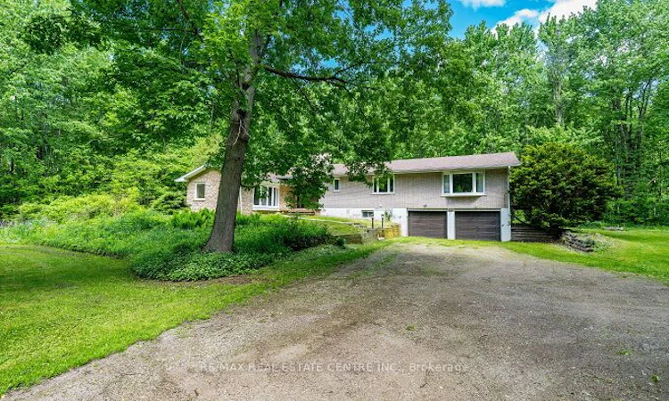 563 6th Concession Road W
