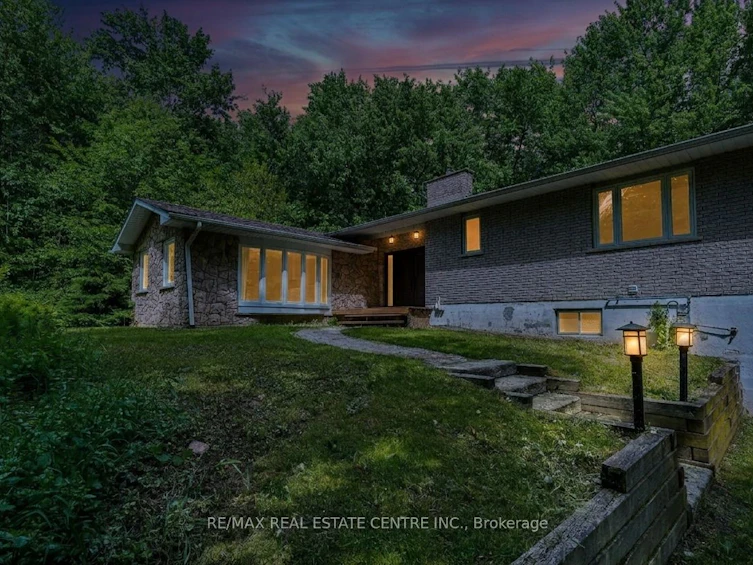 563 6th Concession Road W, Hamilton, ON, L8B 1N2 - 3