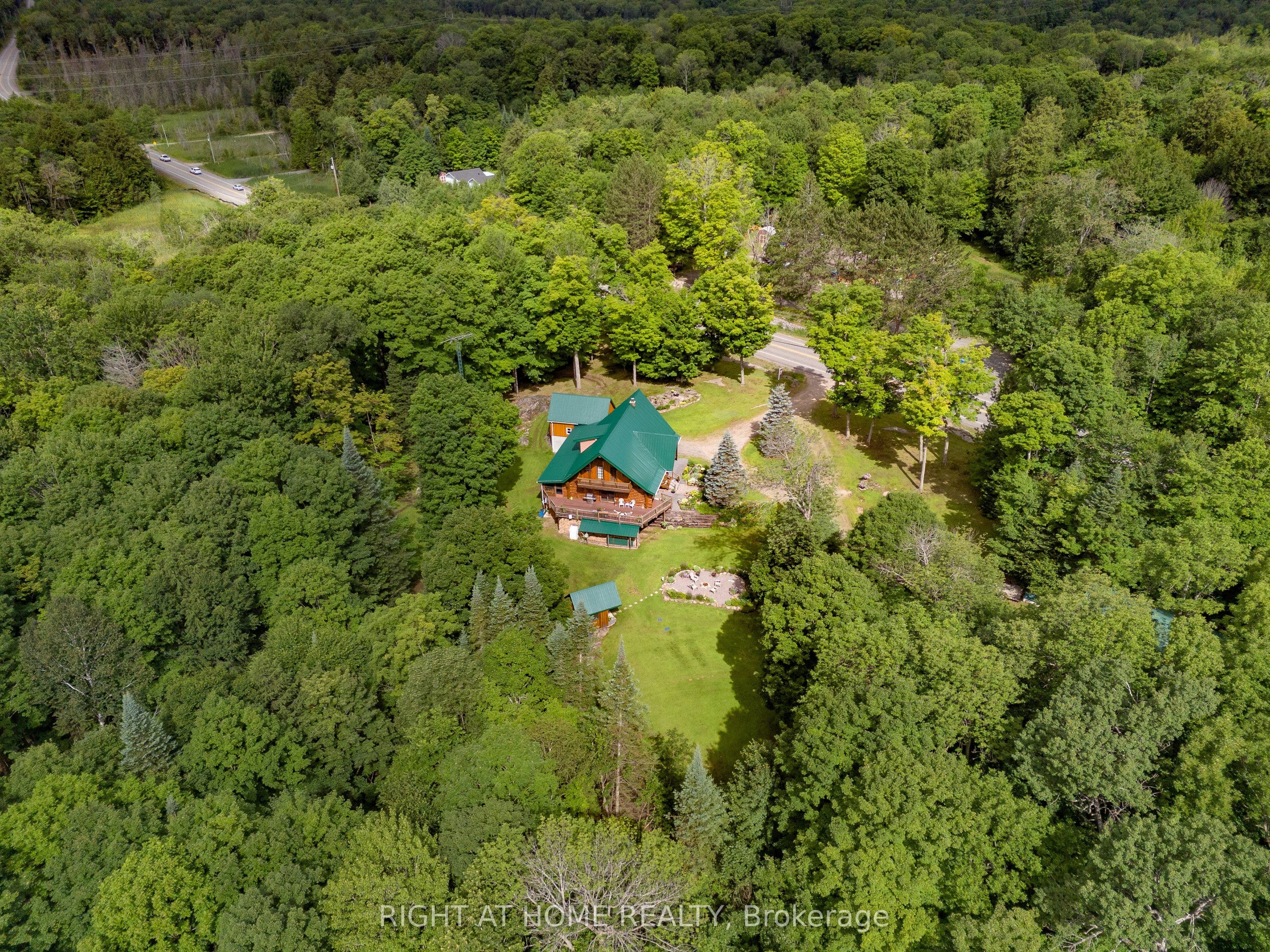 1696 Highway 118 N/A E, Bracebridge, ON, P1L 1X1