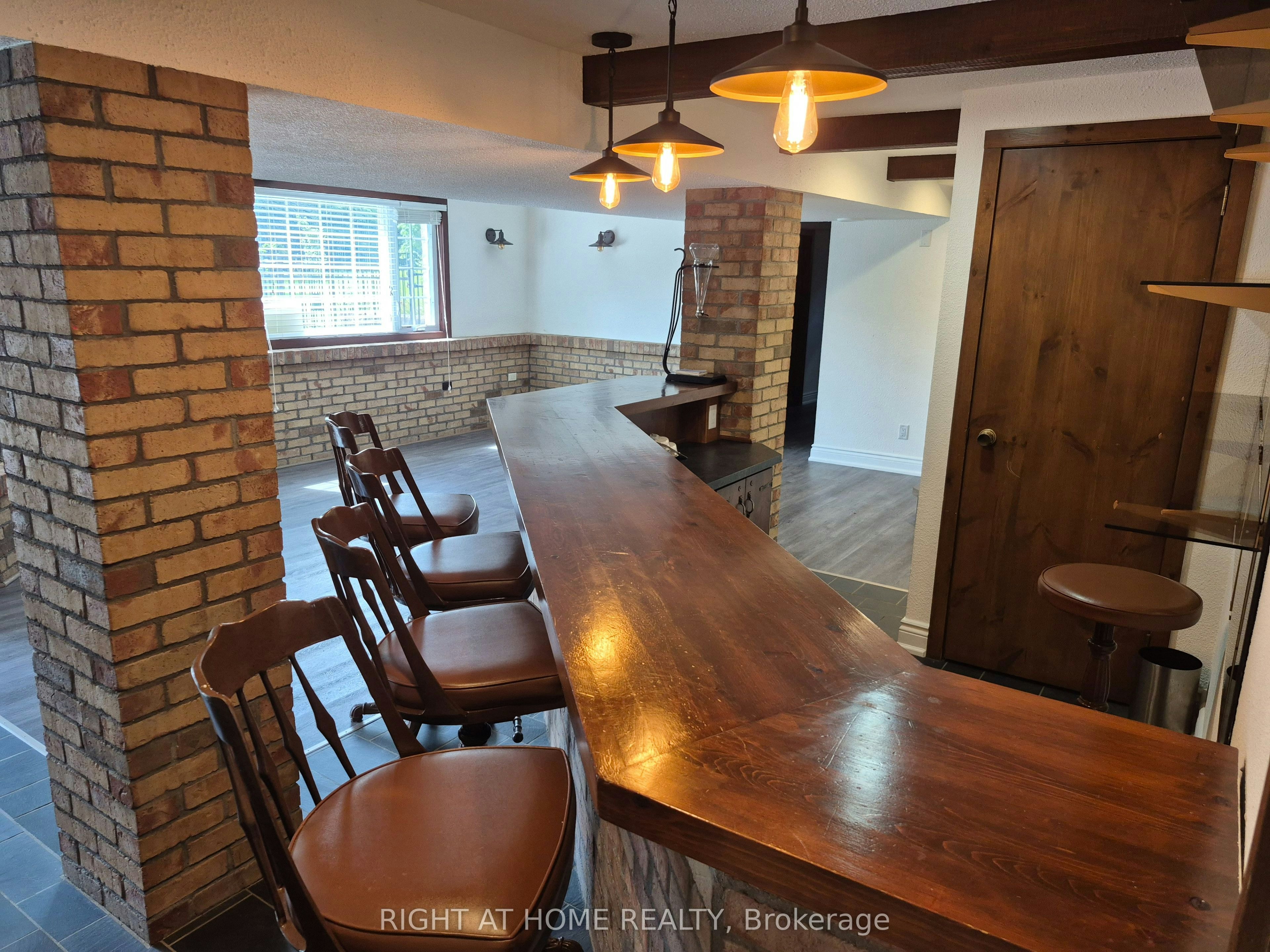 21 Post Horn Place, Waterloo, ON, N2L 5E8 - 23