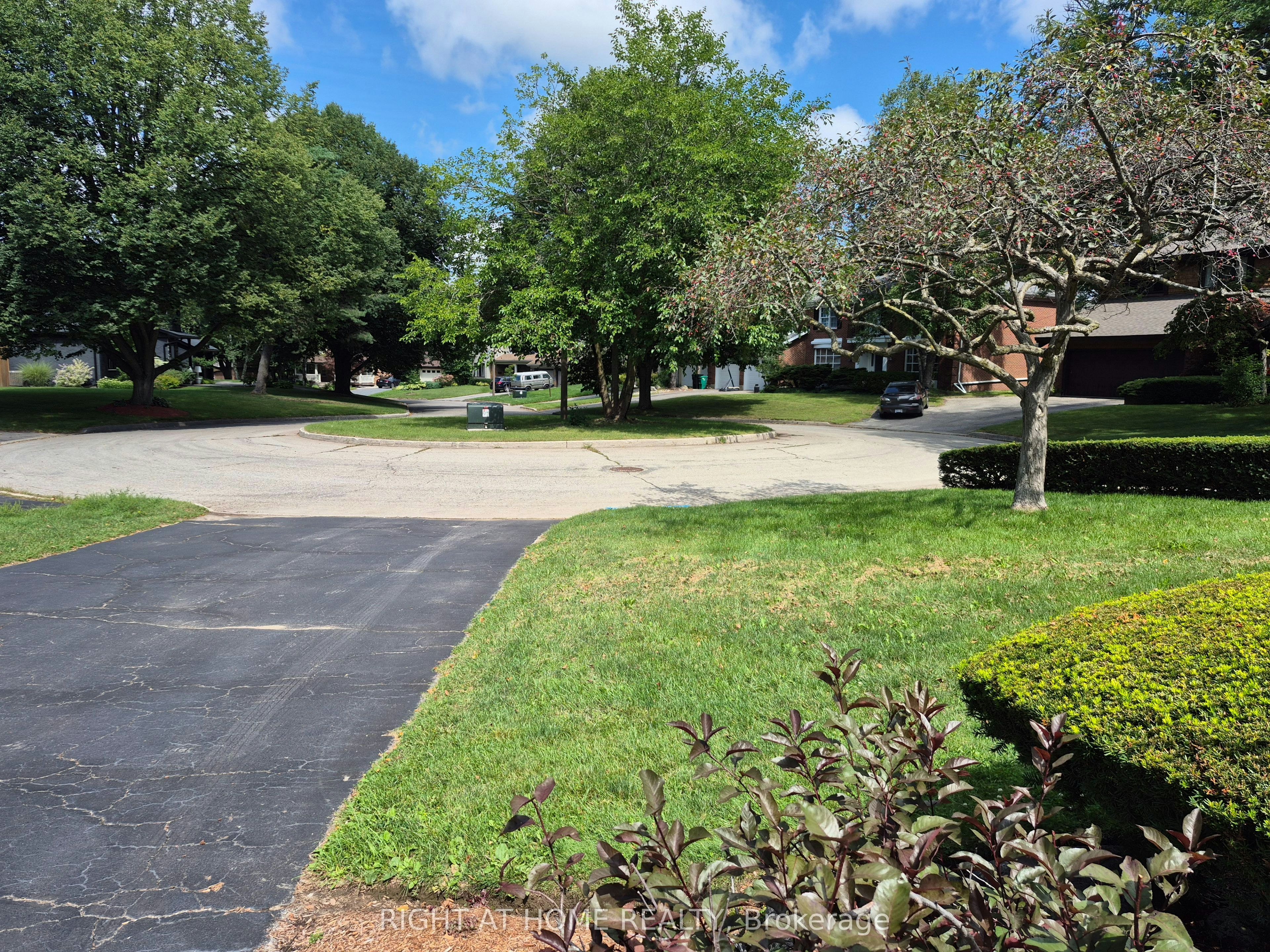 21 Post Horn Place, Waterloo, ON, N2L 5E8 - 29