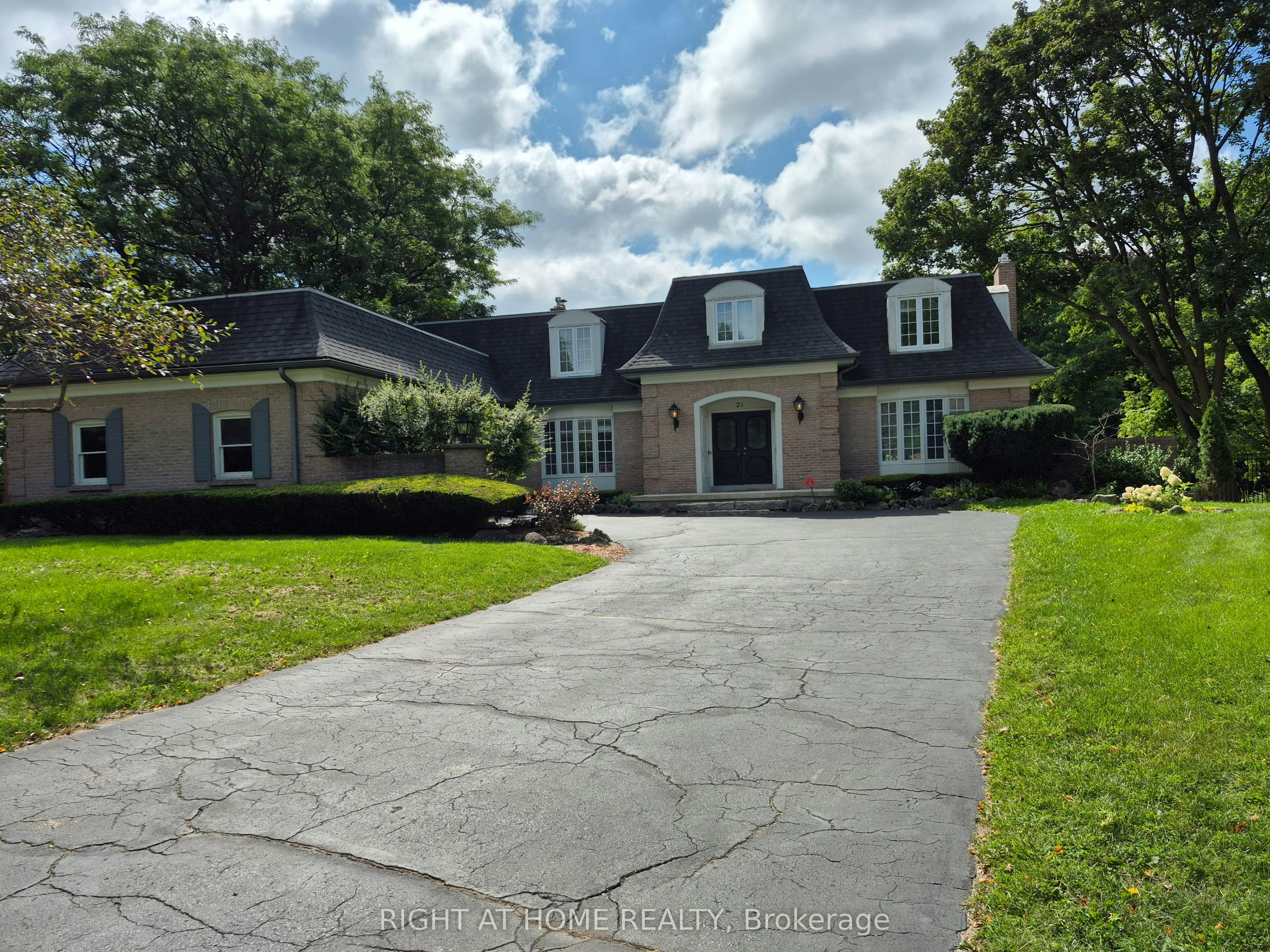 21 Post Horn Place, Waterloo, ON, N2L 5E8 - 25