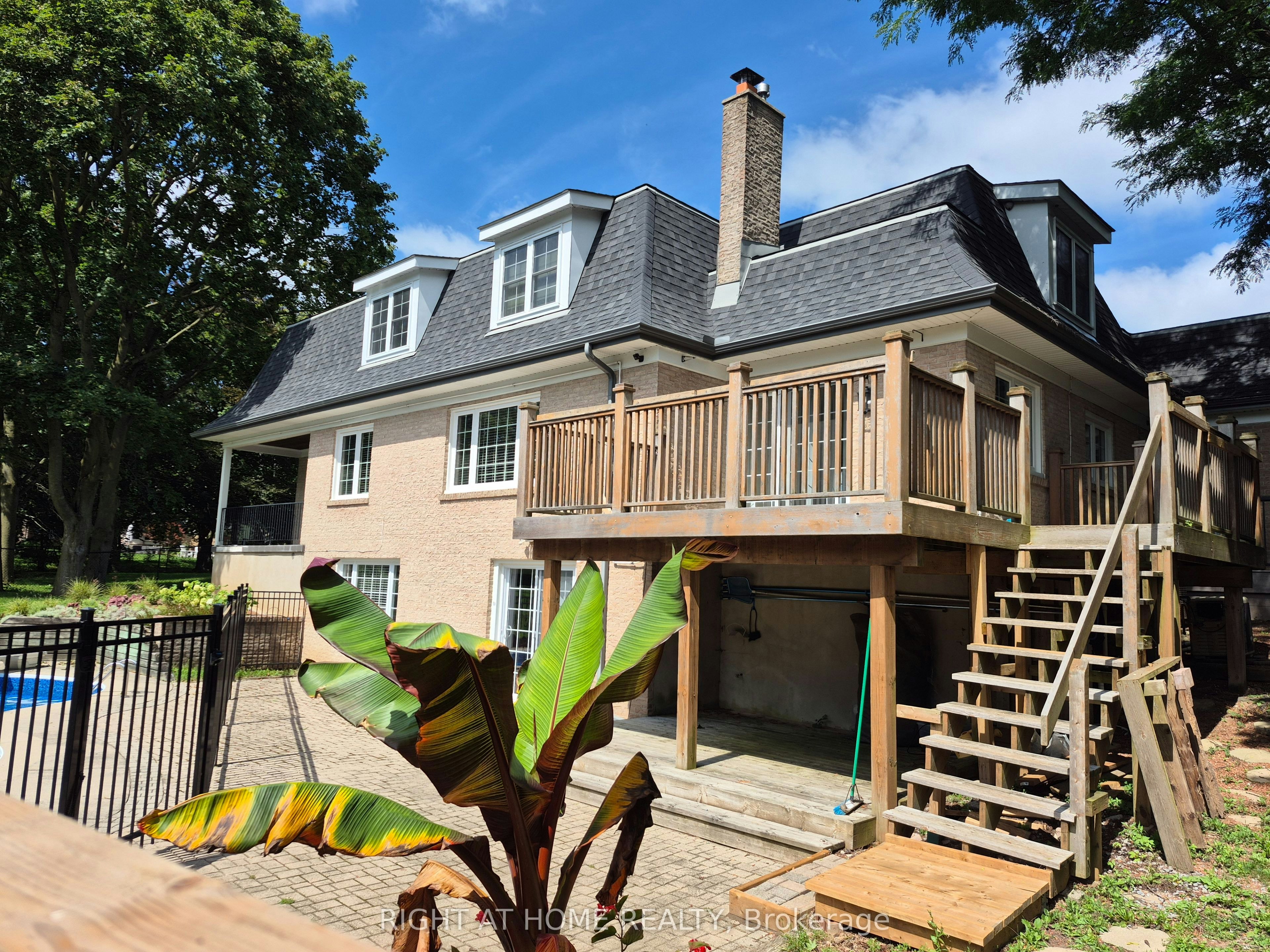 21 Post Horn Place, Waterloo, ON, N2L 5E8 - 6