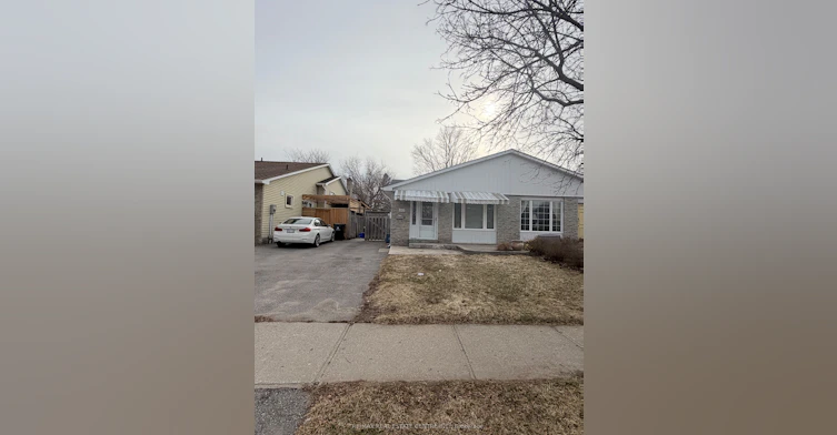 245 Heritage Drive, Kitchener, ON, N2B 3A9 - 2