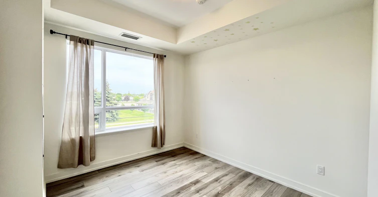 201-255 Northfield Drive E, Waterloo, ON, N2K 0G5 - 7