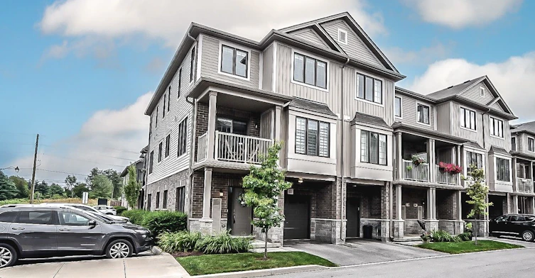 53-377 Glancaster Road, Hamilton, ON, L9G 0G4