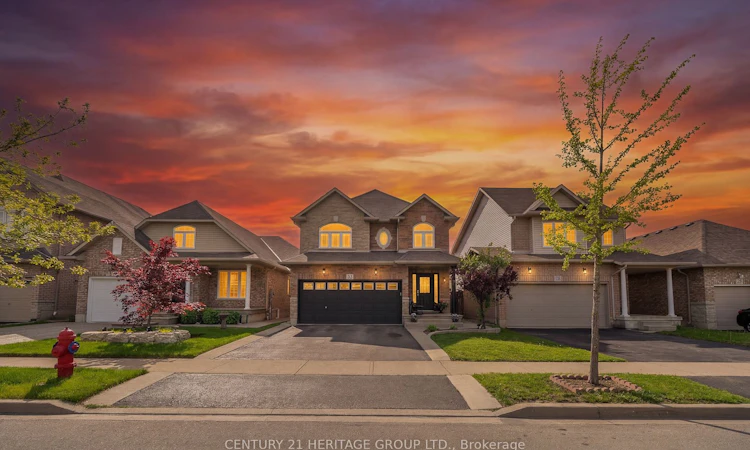 32 Hyslop Avenue
