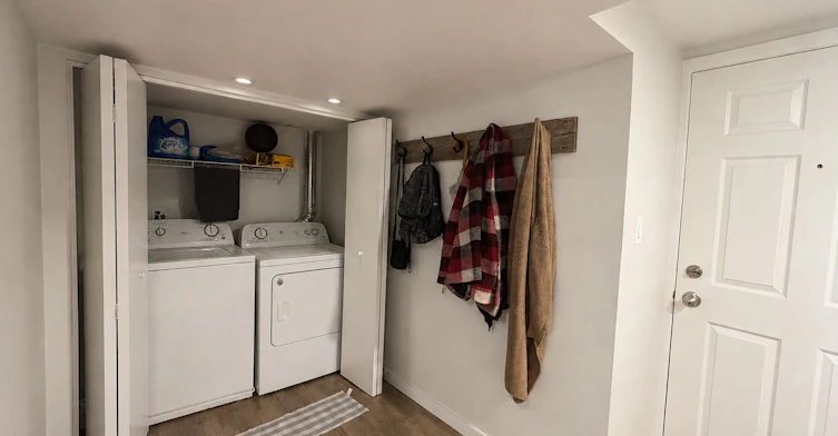 B-14 Jasper Court, Kitchener, ON, N2E 1C6 - 2