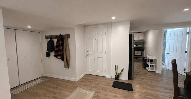 B-14 Jasper Court, Kitchener, ON, N2E 1C6 - 3