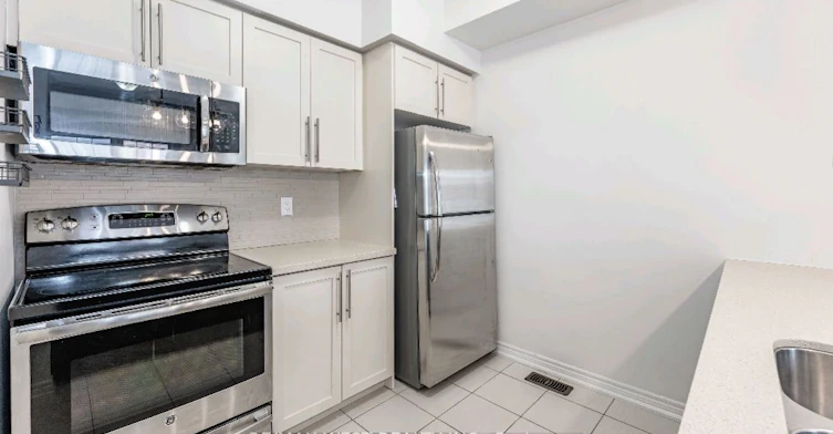 25-515 Winston Road, Grimsby, ON, L3M 0C8 - 10