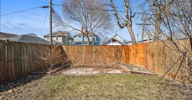 MAIN-148 Young Street, Welland, ON, L3B 4C8 - 12