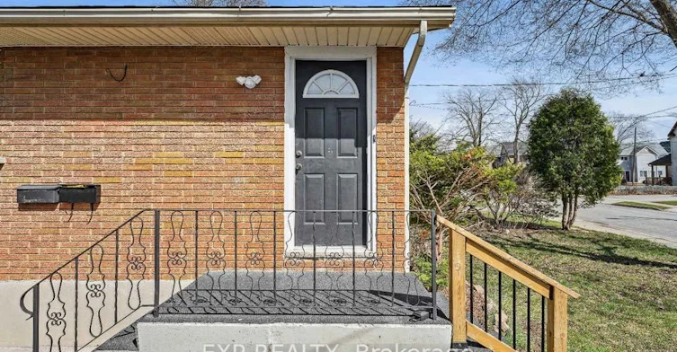MAIN-148 Young Street, Welland, ON, L3B 4C8 - 3