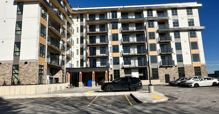 611-101 Golden Eagle Road, Waterloo, ON, N2V 1C3 - 3