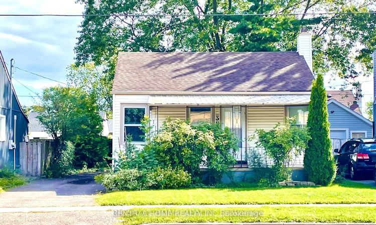 389 Lincoln Street
