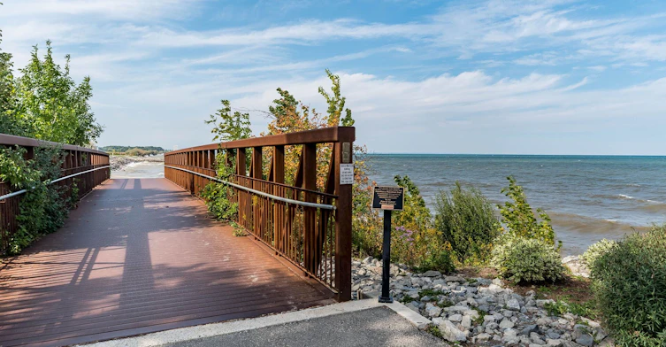 205-385 Winston Road, Grimsby, ON, L3M 4E8 - 18
