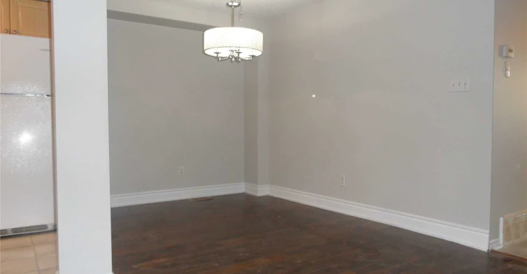 135 Activa Avenue, Kitchener, ON, N2E 3T3 - 3