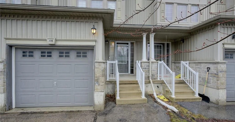 A4-20 David Bergey Drive, Kitchener, ON, N2E 0B1 - 2