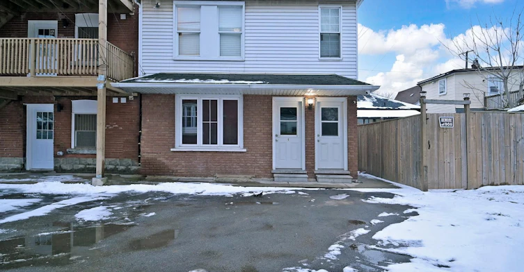 #C2-1129 Cannon Street E, Hamilton, ON, L8L 2J7