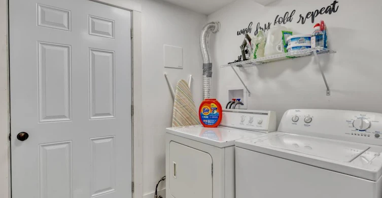LOWER-239 Cloverdale Avenue E, Hamilton, ON, L8K 4M5 - 24