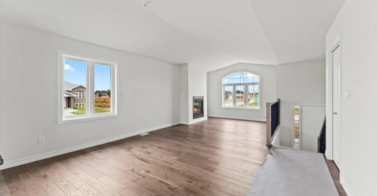 382 Mulberry Lane, Lakeshore, ON, N8L 1A9 - 3