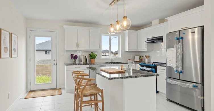 382 Mulberry Lane, Lakeshore, ON, N8L 1A9 - 4