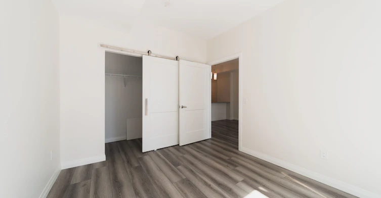 201-108 Garment Street, Kitchener, ON, N2G 0E2 - 4