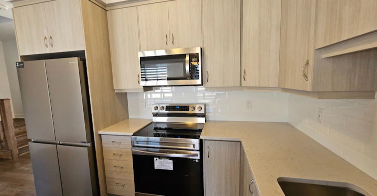 879 Amand Drive, Kitchener, ON, N2R 0V6 - 7