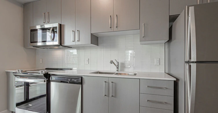1014-15 Queen Street S, Hamilton, ON, L8P 3R4 - 13