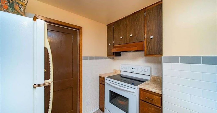 Side-6568 Orchard Avenue, Niagara Falls, ON, L2G 4H5 - 9