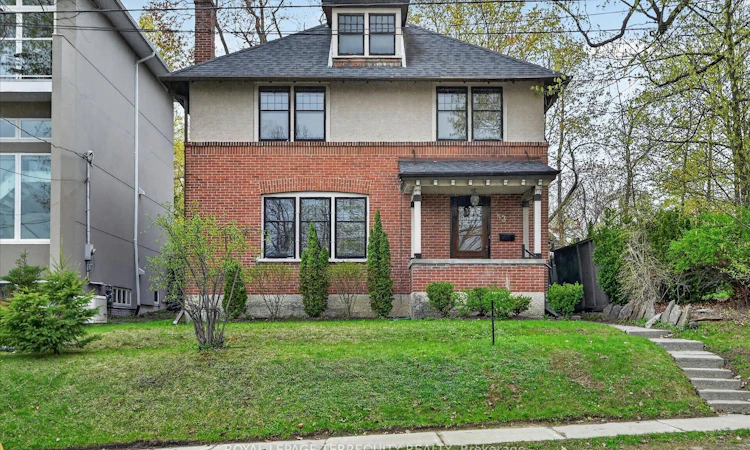 53 Benson Avenue