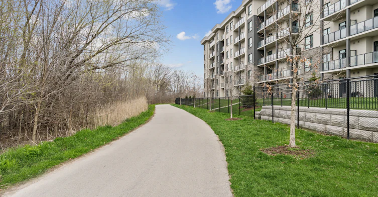 217-125 Shoreview Place, Hamilton, ON, L8E 0K3 - 4