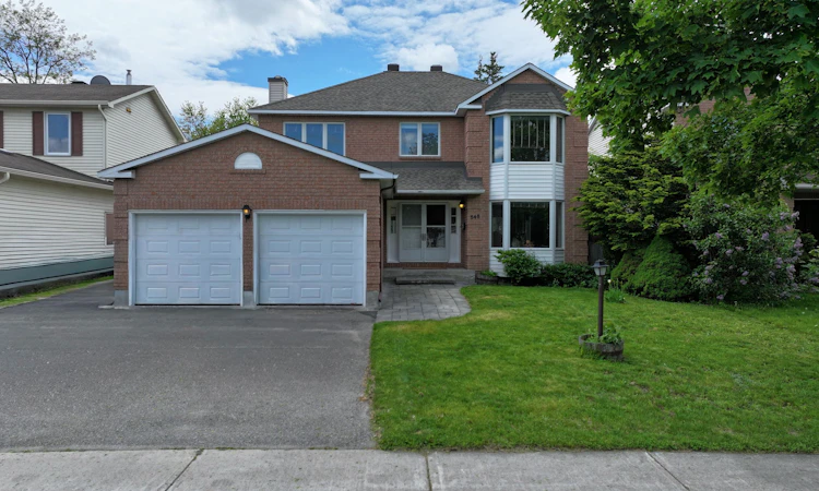 848 Fairlawn Avenue