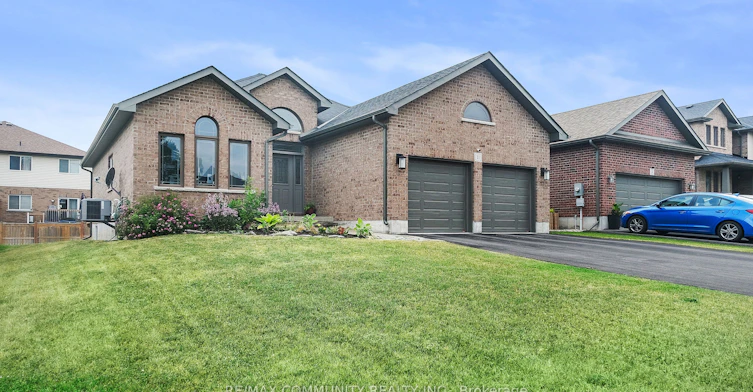 11 Stonecrest Boulevard, Quinte West, ON, K8R 0A3 - 3