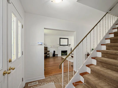50 Queen Mary Crescent - 4