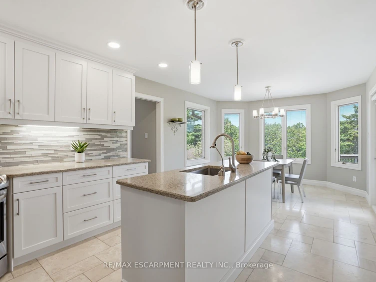 28 Bathgate Drive, Guelph, ON, N1L 1A8 - 15