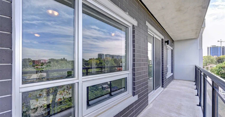 G407-275 Larch Street, Waterloo, ON, N2L 0J4 - 6