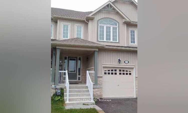 782 Cook Crescent