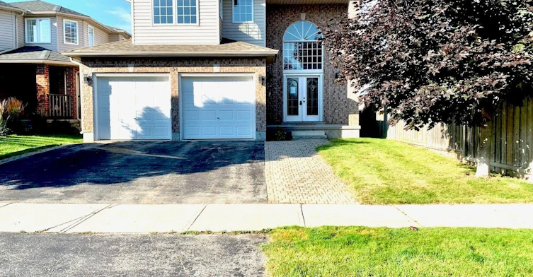 Upper-154 Severn Drive, Guelph, ON, N1E 7K5
