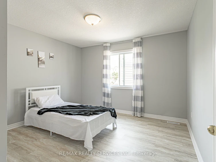 829 Oakcrossing Road, London, ON, N6H 0A4 - 35