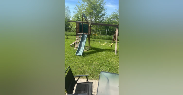 73 Dodman Crescent, Hamilton, ON, L9G 0G6 - 2