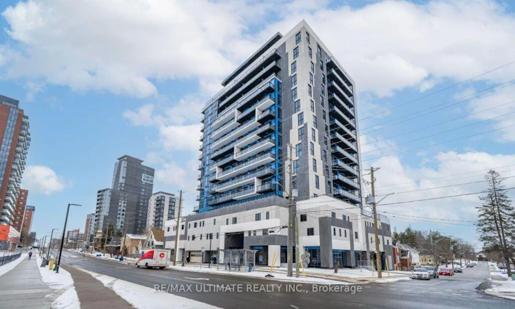710-128 King Street N