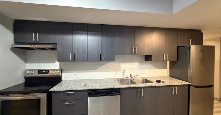 B04-275 Larch Street, Waterloo, ON, N2L 3R2 - 10