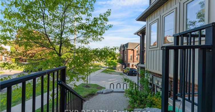 5-487 East Avenue, Kitchener, ON, N2H 0A8 - 5