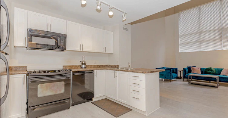 107-66 Bay Street S, Hamilton, ON, L8P 4Z6 - 7
