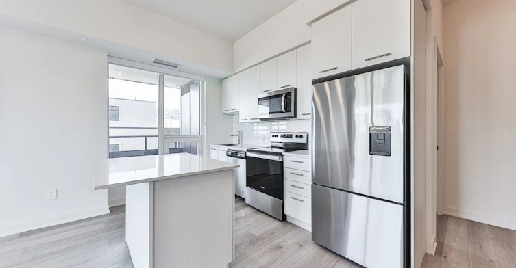 408-385 Winston Road, Grimsby, ON, L3M 0J3 - 4