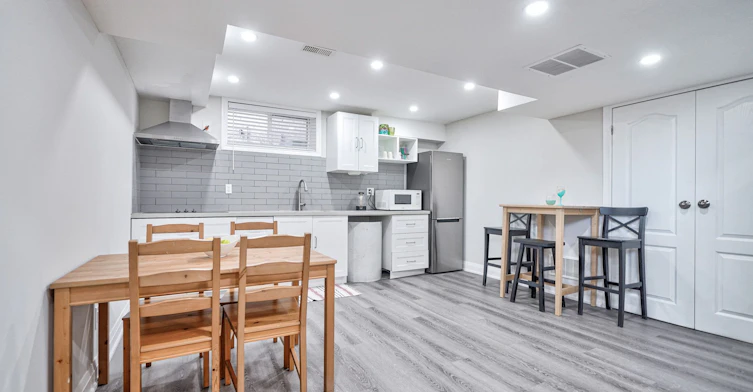 Lower-195 Greti Drive, Hamilton, ON, L9B 1P9 - 10