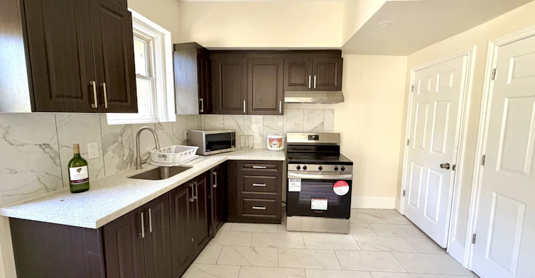 2 Brock Street, Hamilton, ON, L8L 8C5 - 6