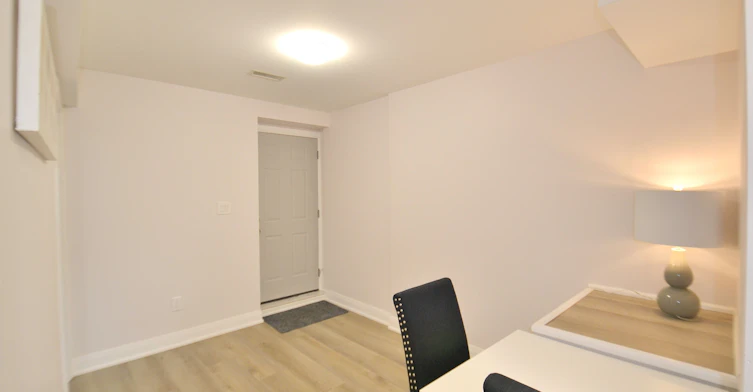 Lower-27 Nightingale Street, Hamilton, ON, L8L 1R5 - 4